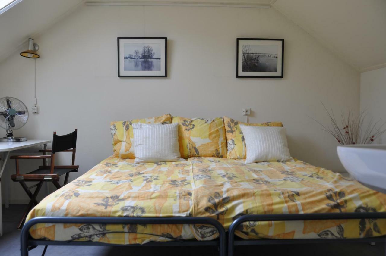 Huize Huizinga Bed & Breakfast De Steeg Bagian luar foto