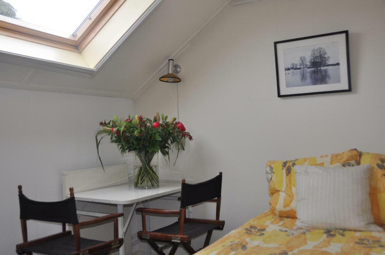 Huize Huizinga Bed & Breakfast De Steeg Bagian luar foto