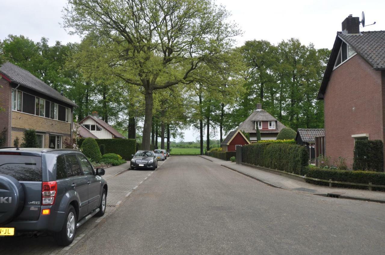 Huize Huizinga Bed & Breakfast De Steeg Bagian luar foto